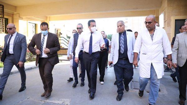 الوزير يتفقد مستشفى