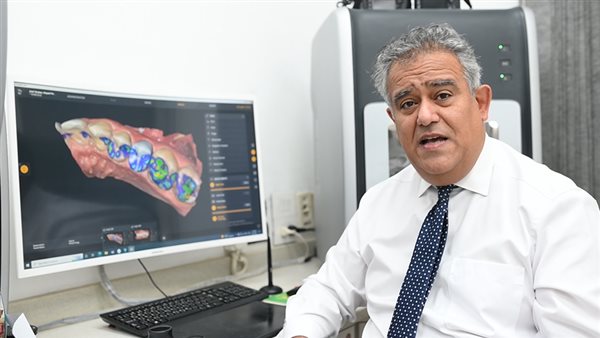 الدكتور عاطف شكري