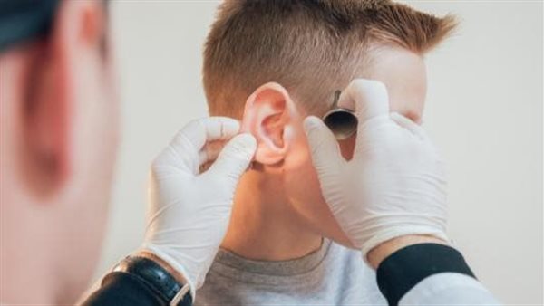 أعراض التهاب الأذن