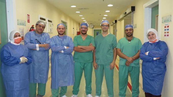 إجراء الجراحة علي