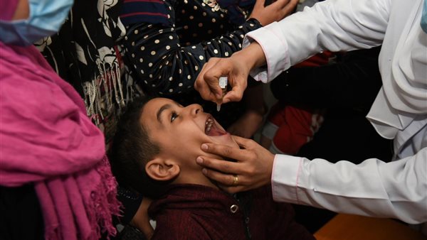 التطعيم ضد شلل الأطفال