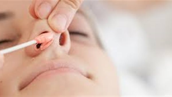 إزالة شعر الانف