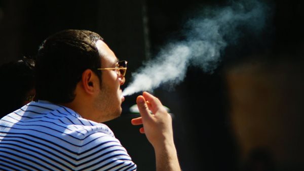 التدخين