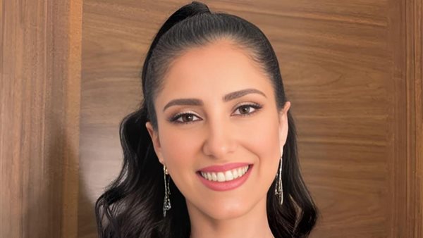 الفنانة حنان مطاوع
