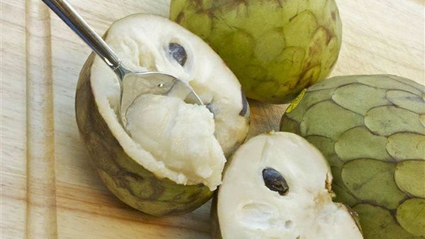 أضرار فاكهة القشطة