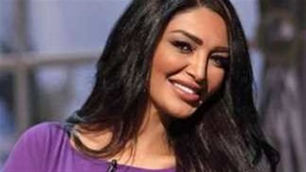 الإعلامية سالى عبد