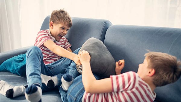 مشاجرة الأطفال