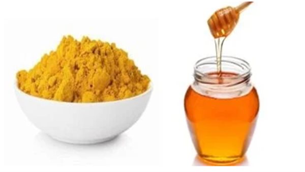الكركم مع العسل
