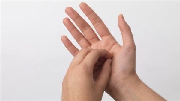 أسباب حكة باطن اليد