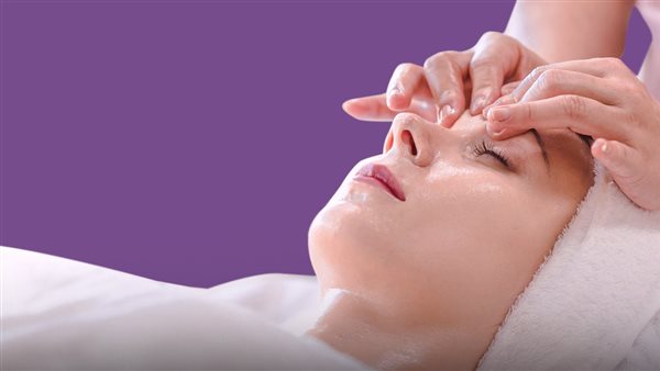 تدليك الوجه.. أرشيفية