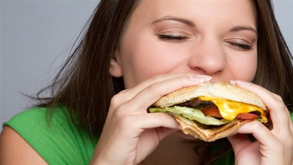 تناول الطعام بسرعة..