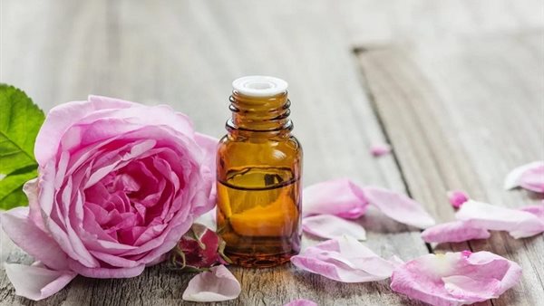 فوائد زيت الورد الصحية
